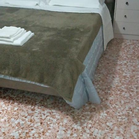 B&B La Dimora Dei Professori Lecce Kültér fotó